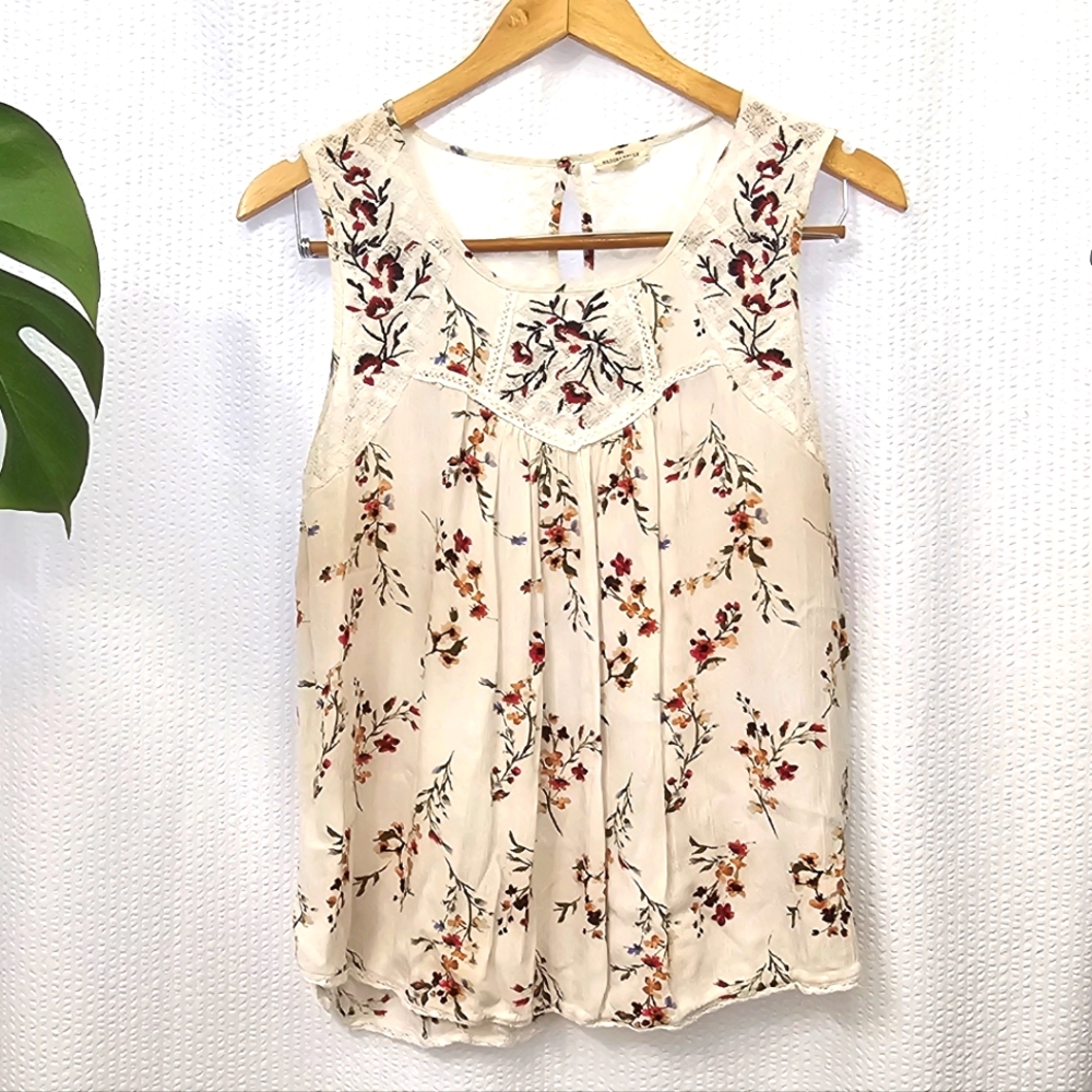 Floral Embroidered Sleeveless Top - Cream Size XL